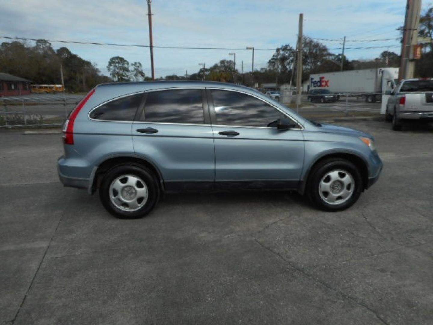 2008 BLUE HONDA CR-V LX (JHLRE38398C) , located at 10405 Abercorn Street, Savannah, GA, 31419, (912) 921-8965, 31.988262, -81.131760 - Photo#4